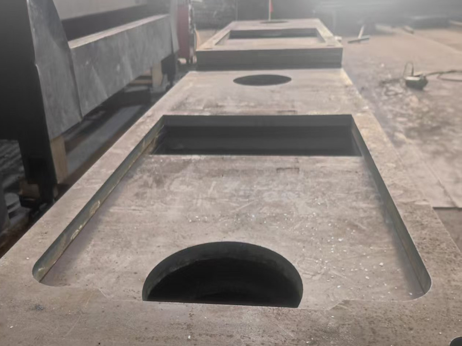 �����и�