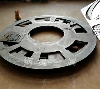 �����и�ӹ�